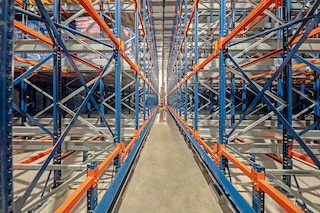 Automatic Pallet Shuttle ensures maximum efficiency in compact storage systems